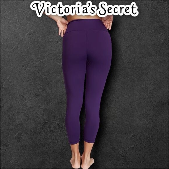 Preowned Victoria’s Secret VSX Flow Sweat On Point Soft Purple Leggings -Small - Picture 2 of 7